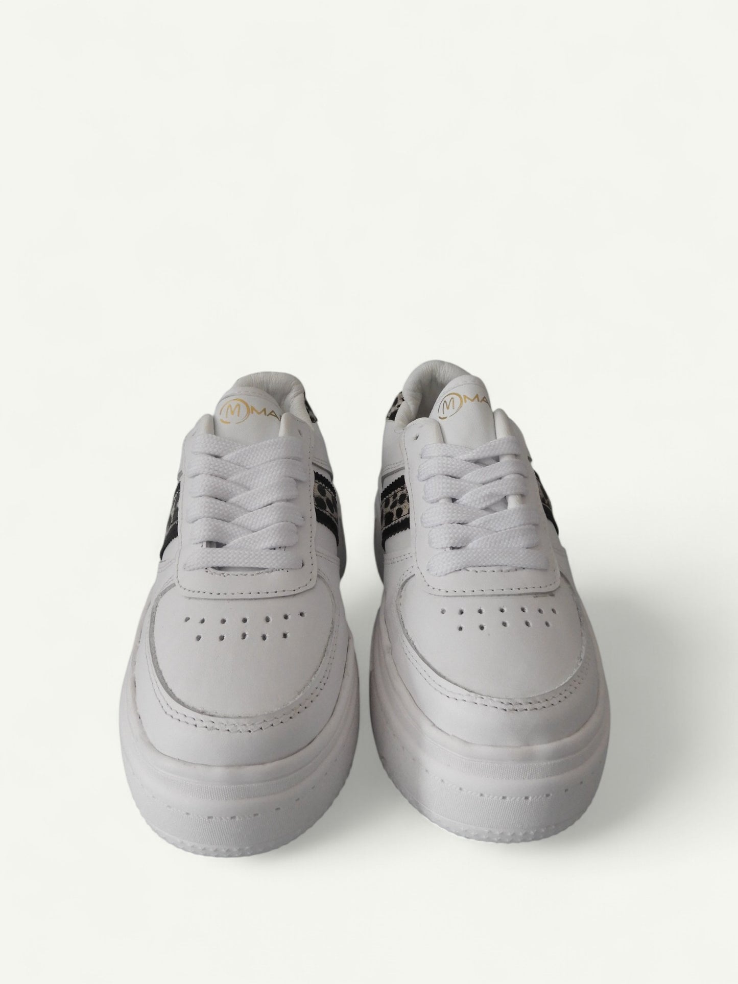 Tenis Nova